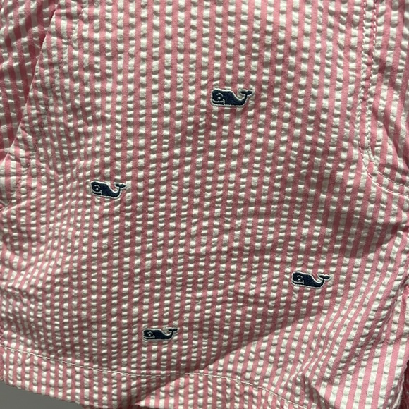 Vineyard Vines Plaid Women’s Shorts - Picture 2 of 4